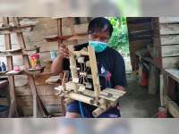 Cerita Pemuda Blora Berjuang di Tengah Pandemi dengan Membuat Berbagai Jenis Kerajinan Bambu