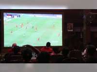 Keluarga Pratama Arhan Bersama Bupati Blora Nonton Bareng Laga Indonesia Vs Singapura