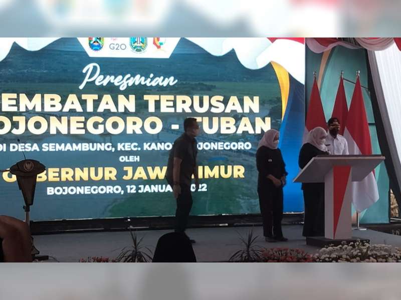 Gubernur Jawa Timur Khofifah Indar Parawansa Resmikan Jembatan Terusan Bojonegoro-Tuban