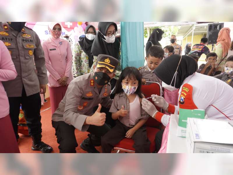 Kapolres Bojonegoro AKBP Muhammad Hadiri Vaksinasi Anak TK Kemala Bhayangkari