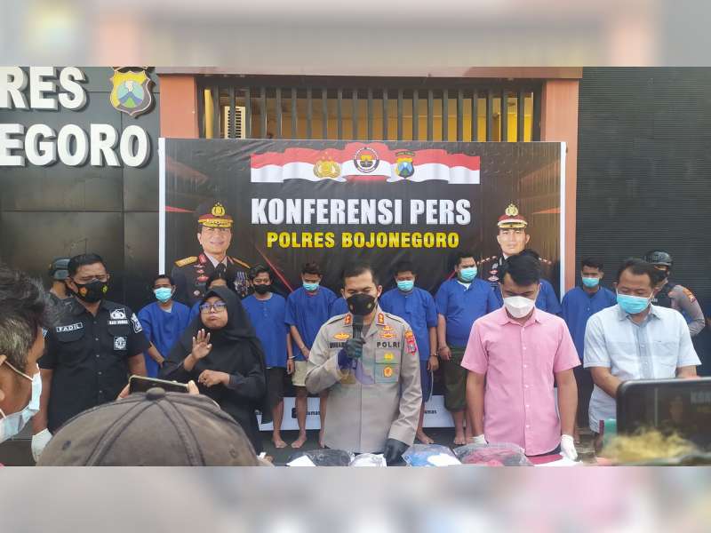 Polres Bojonegoro Tangkap 9 Tersangka Kasus Pengeroyokan, 5 Orang Masih DPO