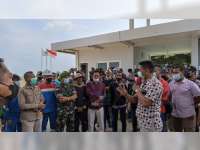 Demo Warga di Kilang Minyak GRR Tuban Sempat Memanas, Kades Wadung Marah hingga Ancam Lapor Ahok