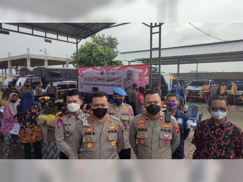 Antisipasi Kelangkaan Minyak Goreng, Polres Blora Gelar Bazar