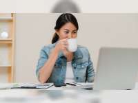 Memasuki Musim Hujan, Simak Empat Tips Anti Rebahan Ini Agar Tetap Produktif