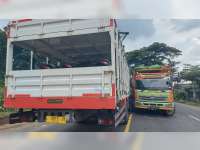 Kecelakaan Truk Tabrak Truk di Tuban, Satu Pengemudi Tewas di TKP