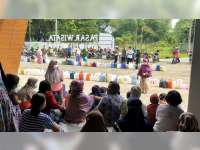 Ratusan Warga Bojonegoro Rela Antre Berjam-jam demi Mendapatkan Minyak Goreng Curah Murah