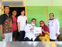 Bupati Kawal Pembangunan Rumah Keluarga Pemain Timnas Pratama Arhan di Blora