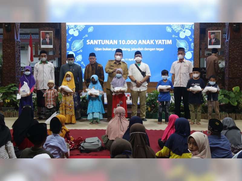 PR Sukun Berikan Santunan untuk 1.000 Anak Yatim di Blora