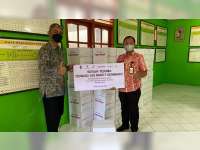 Safari Ramadan, EMCL Salurkan Donasi Sembako di Bojonegoro dan Blora