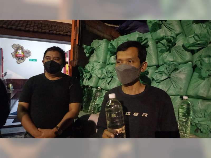 Polres Blora Amankan Ribuan Botol Minuman Keras Jenis Arak