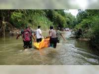 Seorang Warga Ngasem, Bojonegoro Ditemukan Meninggal Membusuk di Pinggir Sungai