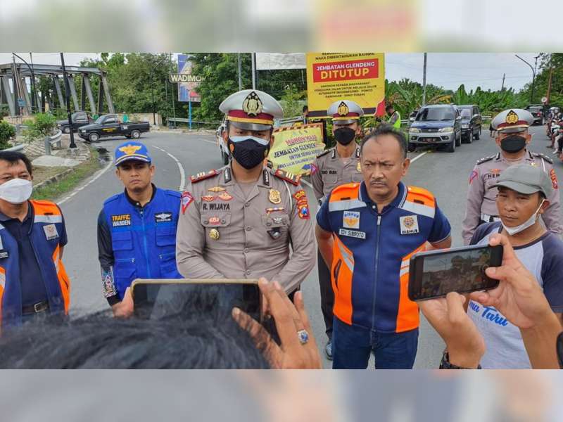 Jembatan Glendeng Penghubung Tuban-Bojonegoro Ditutup Total, Arus Lalu Lintas Dialihkan