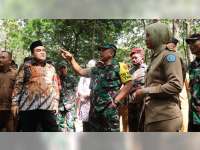 Tim Wasev Mabes TNI bersama Bupati Tinjau TMMD di Desa Pengkoljagong, Blora