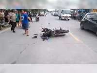 Berhenti Karena Ada Kecelakaan, Truk Boks di Kalitidu, Bojonegoro Ditubruk Motor dari Belakang