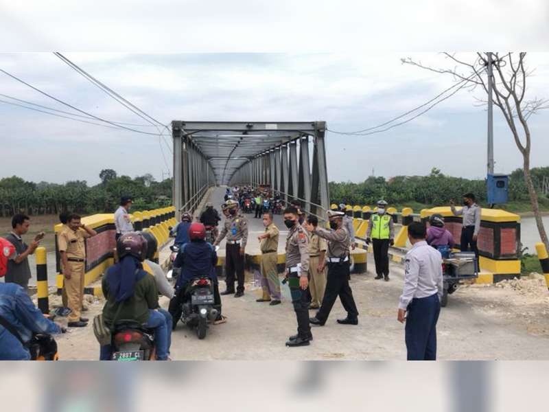 Jembatan Glendeng Penghubung Tuban-Bojonegoro Kembali Dibuka Khusus untuk Kendaraan Roda Dua