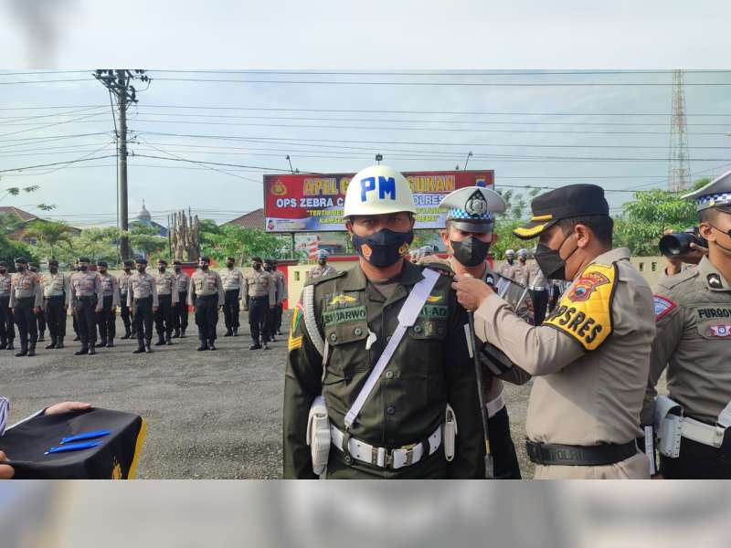Polres Blora Laksanakan Apel Gelar Pasukan Operasi Zebra Candi 2022