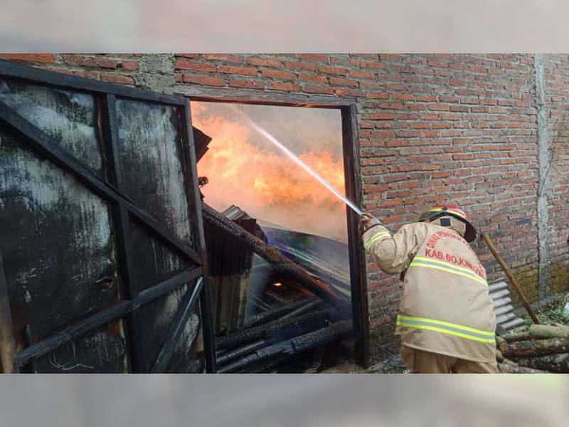 Gudang Pengeringan Tembakau di Temayang, Bojonegoro Terbakar, Kerugian Capai Rp 150 Juta