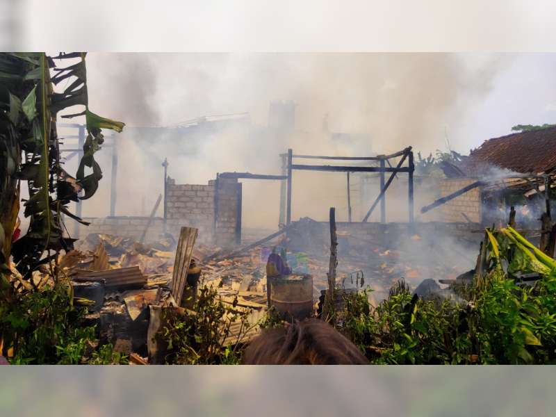 2 Rumah Warga Gayam, Bojonegoro Hangus Terbakar, Kerugian Ditaksir Rp 200 Juta