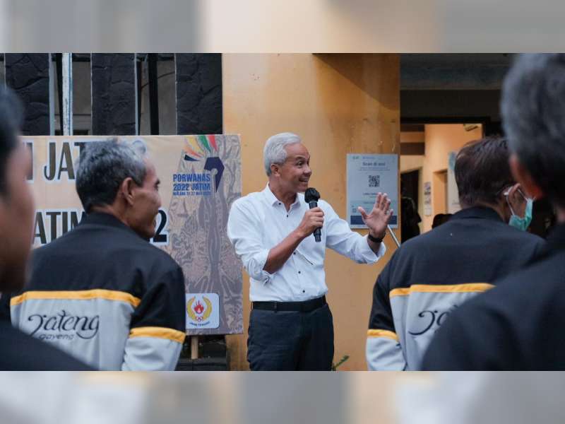 Lepas Atlet Wartawan ke Porwanas 2022, Gubernur Ganjar Pranowo Doakan Kontingen Jateng Juara