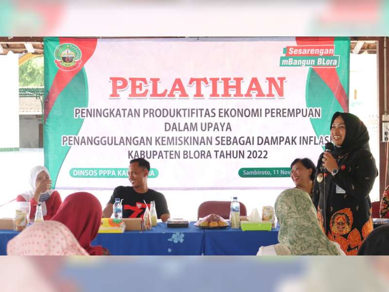 Wakil Bupati Blora Ajak Ibu-Ibu di Kunduran untuk Terus Berinovasi