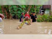 Ribuan Rumah Warga di Desa Kabunan, Kecamatan Balen, Bojonegoro Terendam Banjir