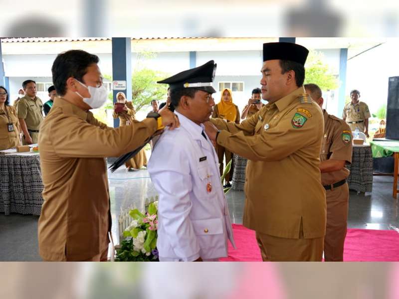 Bupati Blora Lantik Wiwik Suhendro Kepala Desa Pergantian Antar Waktu Desa Sendangharjo