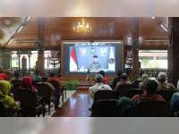 Menko PMK Siap Dukung Upaya Pengurangan Kemiskinan di Desa Hutan Blora