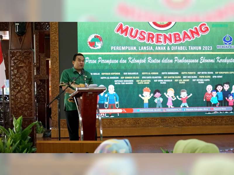 Bupati Blora Minta Dinas Pendidikan Jalin Kerja Sama Pengadaan Bus Sekolah