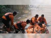 Sesosok Mayat Laki-laki Tanpa Identitas Ditemukan di Sungai Bengawan Solo Kalitidu, Bojonegoro