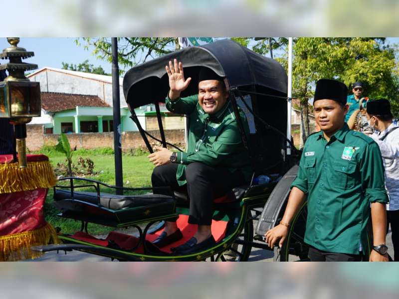 Gunakan Kereta Kencana yang Pernah Dinaiki Presiden Jokowi, PKB Blora Daftarkan 45 Bacaleg