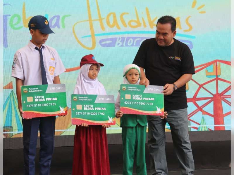 Pemkab Blora Luncurkan Kartu Blora Pintar hingga Pameran Produk UMKM Para Siswa