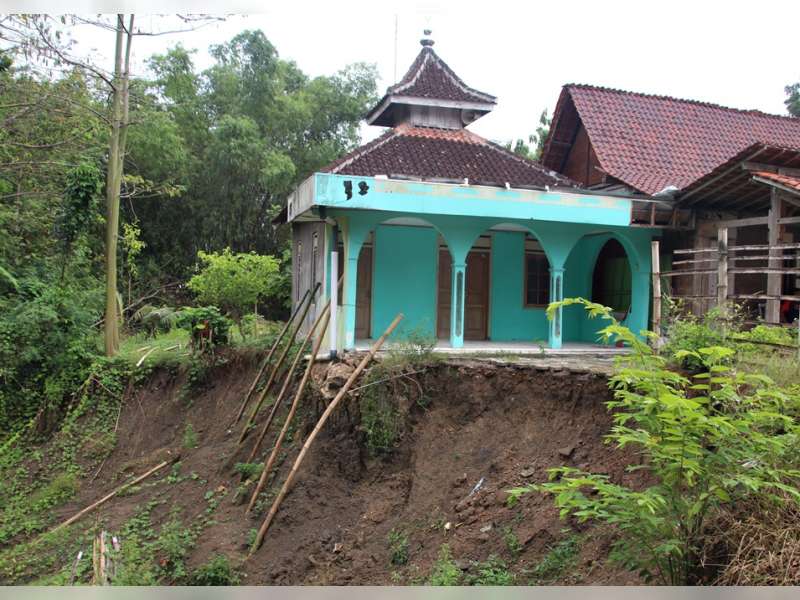 Dampak Longsor, Musala di Blora Setahun Tak Digunakan&nbsp;