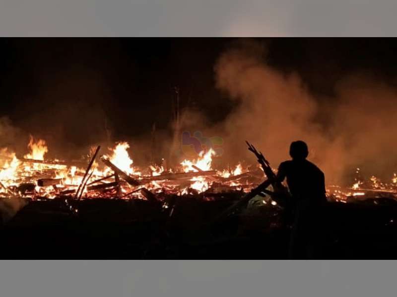 Ditinggal Pergi, Rumah Warga Malo, Bojonegoro Ludes Terbakar