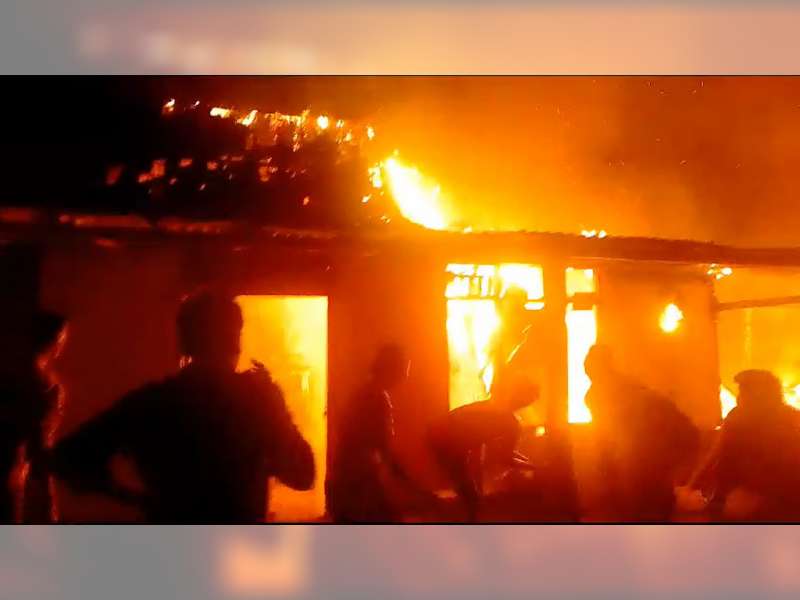 Rumah dan Kandang Milik Warga Gayam, Bojonegoro Terbakar, Kerugian Capai Rp 100 Juta