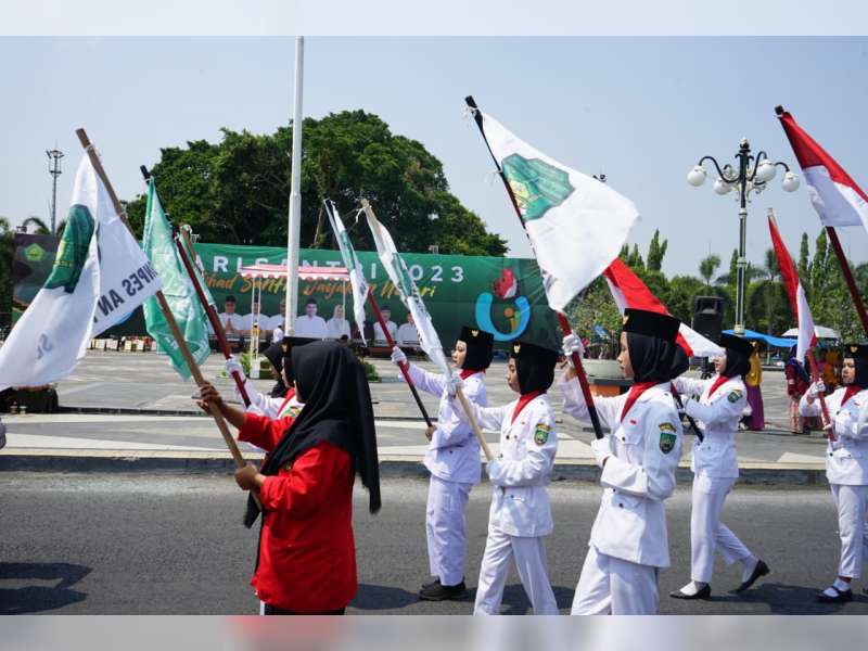 Pawai Ta'aruf Peringatan Hari Santri di Blora Berlangsung Meriah