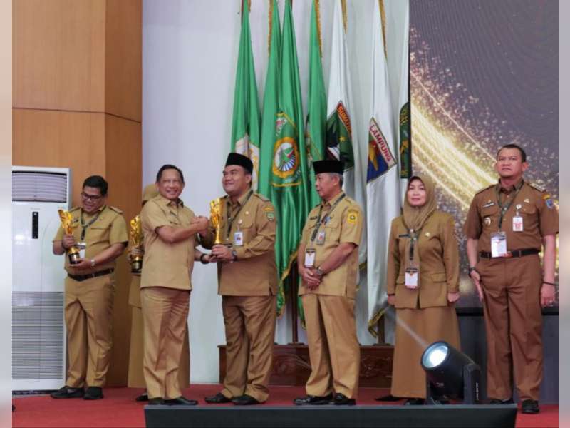 Blora Terima Penghargaan IGA 2023 dengan Predikat Terinovatif