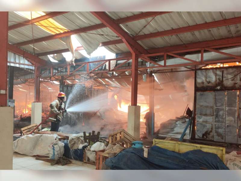 Kebakaran Pasar Ngawen Blora, Ratusan Kios Ludes