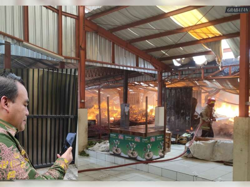 Melalui Panggilan Video, Bupati Blora Minta Camat Gotong Royong Atasi Kebakaran Pasar Ngawen