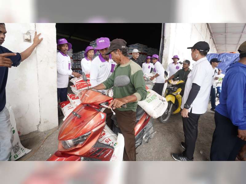Melalui Pupuk Indonesia, Pemerintah Jaga Ketersediaan Pupuk untuk Petani