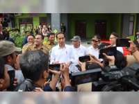 Presiden Jokowi Minta Kementerian PUPR Bangun Pasar Ngawen, Blora yang Terbakar