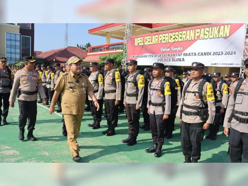 Ribuan Petugas Gabungan Diterjunkan ke TPS untuk Amankan Pemilu 2024 di Blora