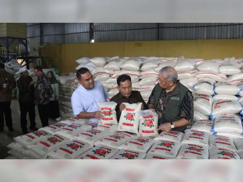 Kunjungi Blora, Dirut Bulog Pastikan Utamakan Beras Lokal
