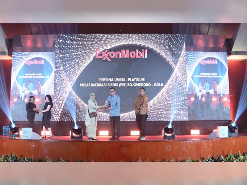 Penghargaan Tertinggi untuk EMCL dan UMKM Bojonegoro