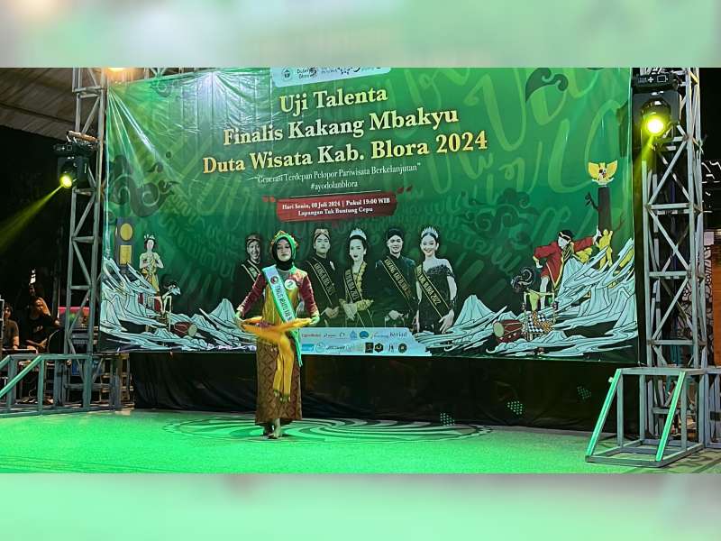 16 Finalis Kakang Mbakyu Duta Wisata Kabupaten Blora 2024 Uji Talenta