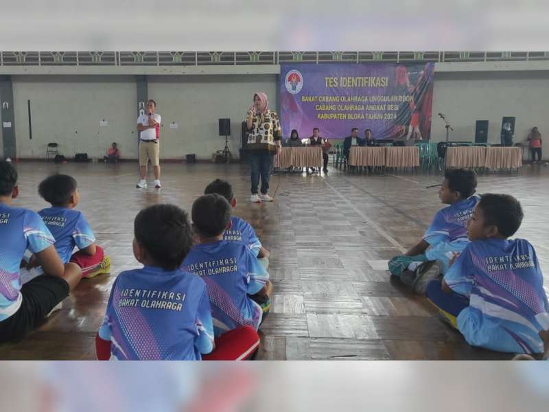Ratusan Siswa Usia Dini di Blora Ikuti Penjaringan Bakat Cabor Angkat Besi dari Kemenpora