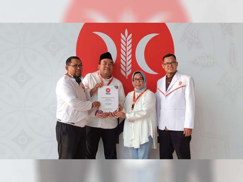 PKS Resmi Usung Bapaslon Arief Rohman-Sri Setyorini di Pilkada Blora 2024
