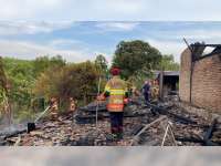 2 Rumah Warga Temayang, Bojonegoro Hangus Terbakar, Diduga Akibat ‘Bediang’