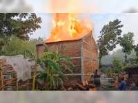 Gudang Oven Tembakau di Sukosewu, Bojonegoro Terbakar, Kerugian Ditaksir Capai Rp 50 Juta