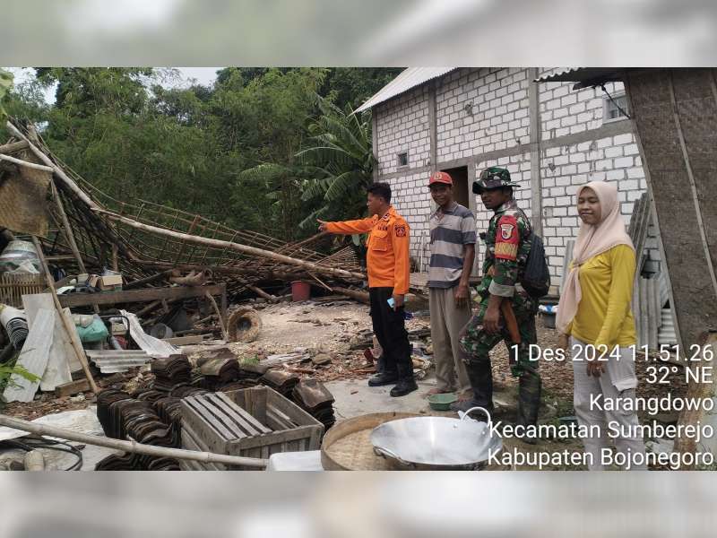 Diterjang Angin Kencang, Sejumlah Rumah Warga Sumberrejo, Bojonegoro Alami Kerusakan