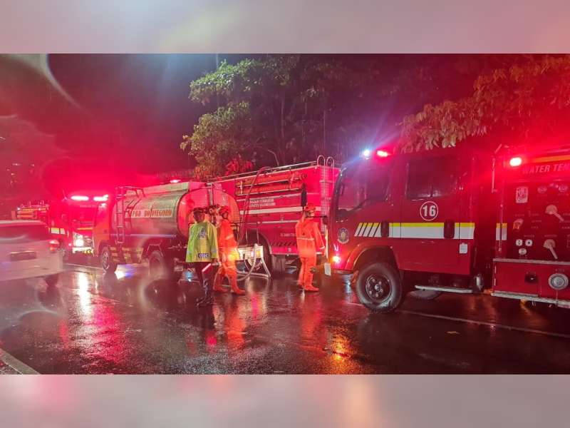 Gedung Eks Kantor Dinas Kesehatan Kabupaten Bojonegoro Terbakar